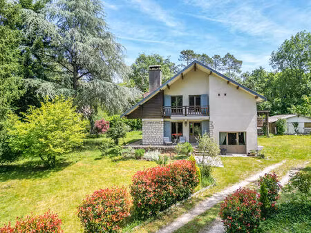 a vendre maison type 5 sur la commune de razac sur l'isle