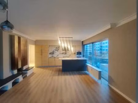 apparemment en colocation