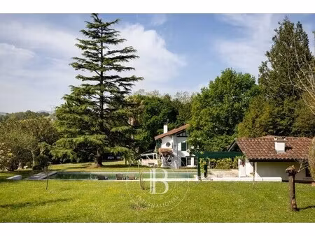 maison de luxe à vendre à ascain