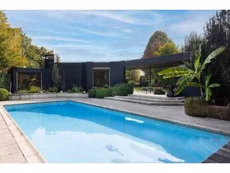 unieke laagbouwwoning met volledige privacy in lendelede