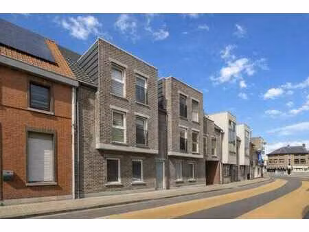 appartement duplex lumineux dans le centre de sint-niklaas