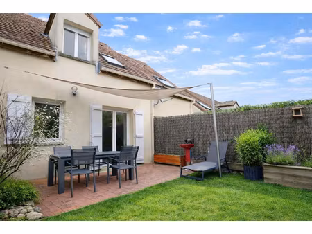 maison en parfait état - 2 chambres - jardin