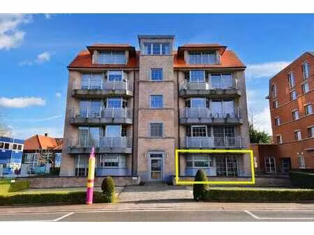 appartement op het gelijkvloers met ruim terras en garage