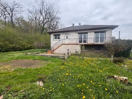 maison renovee 5 pieces avec 753 m² terrain couthenans