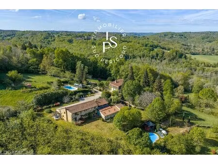 manoir avec 3 gîtes et 2 piscines  villefranche du perigord