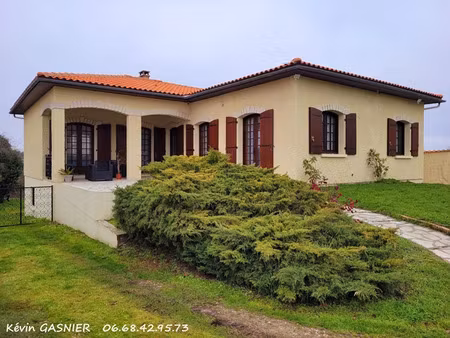 vente maison 7 pièces 157 m² ruelle-sur-touvre (16600)