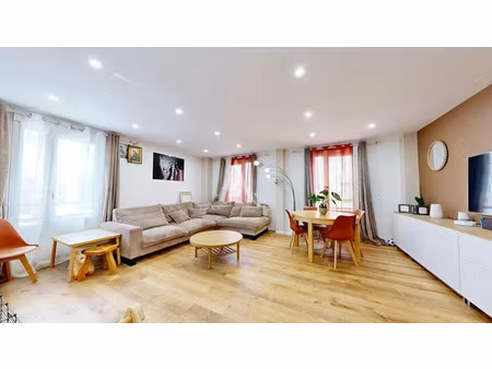 vente appartement 4 pièces 94.82 m² à cergy (95000)  229 000 €