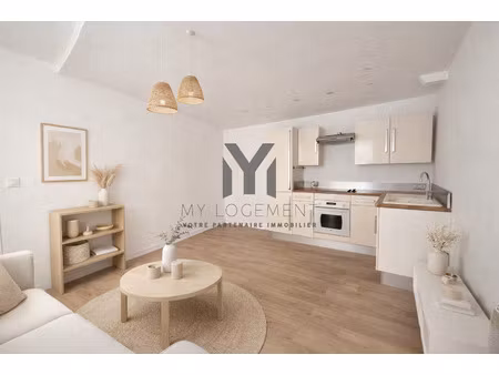 joli type 2 coeur du village de cuges les pins