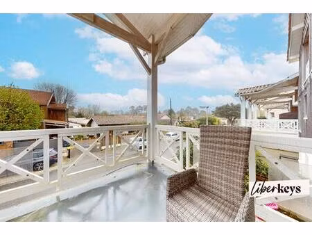 t3 duplex spacieux et lumineux avec double terrasse