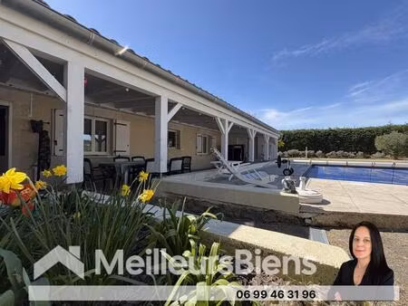 maison familiale avec piscine et jardin à moins d'une heure de bordeaux