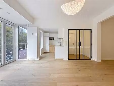 altitude 100  appartement 2 ch rénové avec terrasse