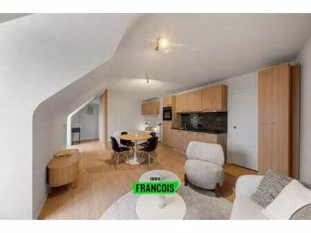 superbe studio rénové et meublé dans un emplacement de choi…