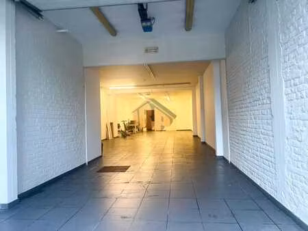 laeken-bureaux sur 2 niveaux+entrepôt/commerce rdc