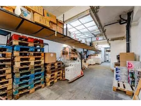 st gilles-commerce/entrepôt/garage intérieur