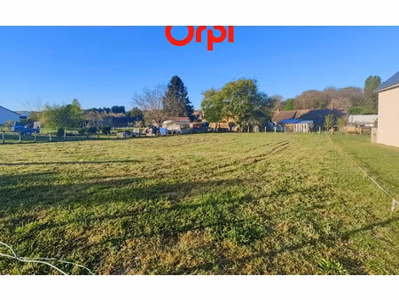 terrain tuffé m² t- à vendre  32 200 €