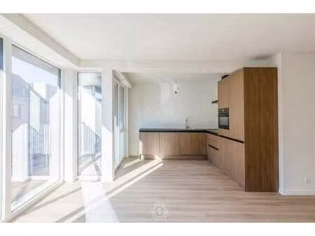 volledig instap klaar appartement met autostaanplaats