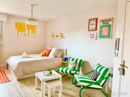 studio 1 pièce 29 m²