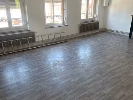 appartement à louer à avesnes-sur-helpe