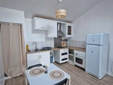 maison meublée 65m2 - bourg sous la roche