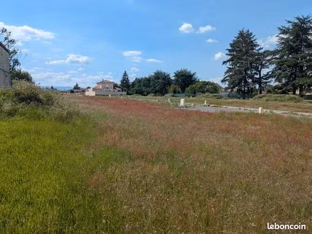 terrain 409 m2 libre de constructeur à bouthéon