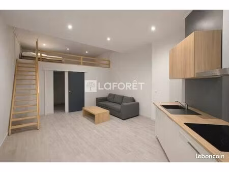 immeuble 4 pièces 64 m²