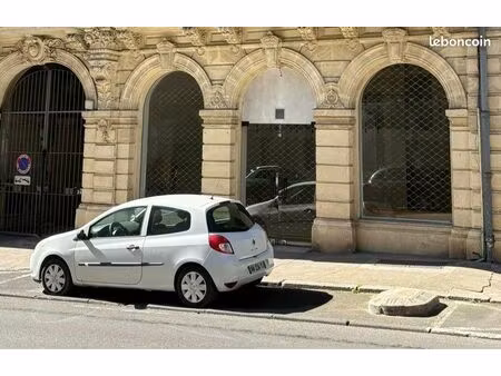 local professionnel  240 m²