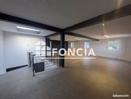 local commercial 291 m²