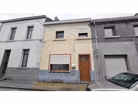 sous option - plus de visite - maison à rafraichir + jardin