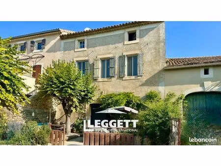 maison 10 pièces 238 m²