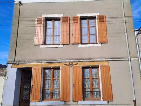 vente maison à ingrandes-le-fresne-sur-loire (49123) : à vendre / 138m² ingrandes-le-fresn