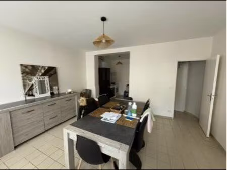 loue maison bléré centre