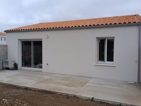 maison à louer surgères