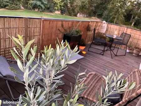 charmant t2 récent avec terrasse et parking – cadre verdoyant à saint-alban-de-roche