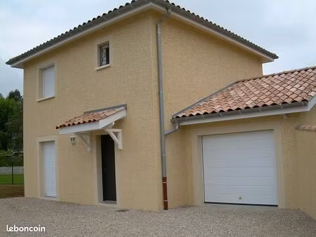 maison 4 pièces 85 m²