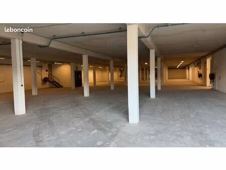 garage moto sécurisé