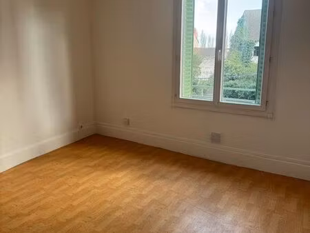 t2 lumineux 40 m² centre-ville chalon - gare - clim