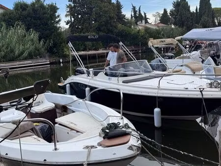 place de bateau 6 5m maxi à louer