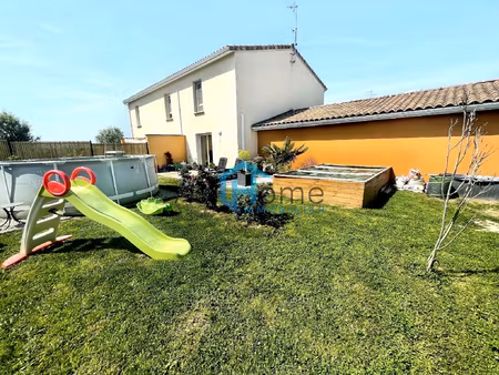 villa 3 pieces- garage attenant-grand jardin cloture d'env 1