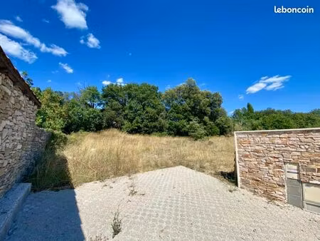 terrain 900 m² notre dame de londres