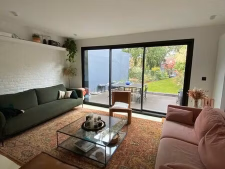 a louer meublée : maison en plein coeur de hem