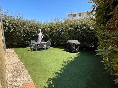 t3 en rez-de-jardin avec 78m2 de jardin privatif  terrasse et parking - marsillargues