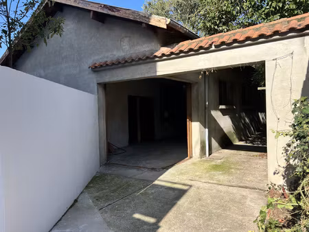 côte pavée : hangar à transformer maison t3bis