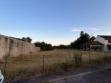 terrain 4300m plat constructible