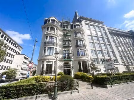 bien professionnel à louer à woluwe-saint-pierre € 2.600 (ln7hu) - latour & petit bxl loca