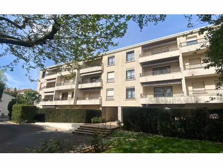 location appartement  m² t-1 à saint-maur-des-fossés  795 €