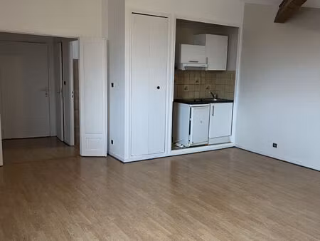 t1 castanet tolosan - 1 pièce(s) - 39.79 m2