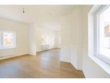 entièrement rénové - a deux pas de la gare