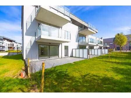 appartement 2 ch  terrasse  jardin  cave et parking