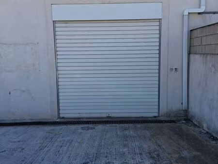 local de stockage 50m2