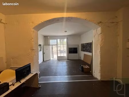 local commercial 54 m² montpellier